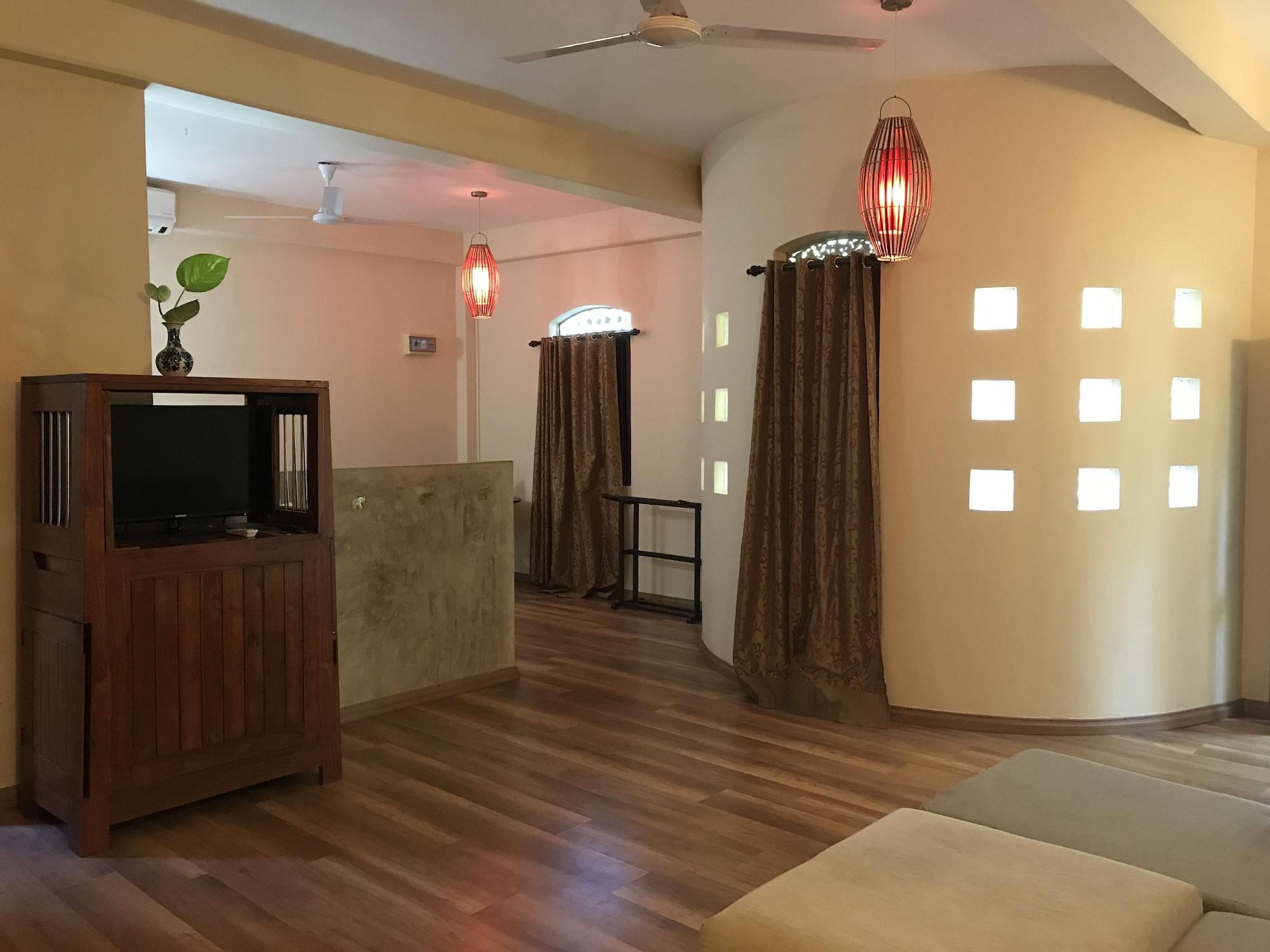 Thambapanni Retreat Hotel Unawatuna Exterior photo