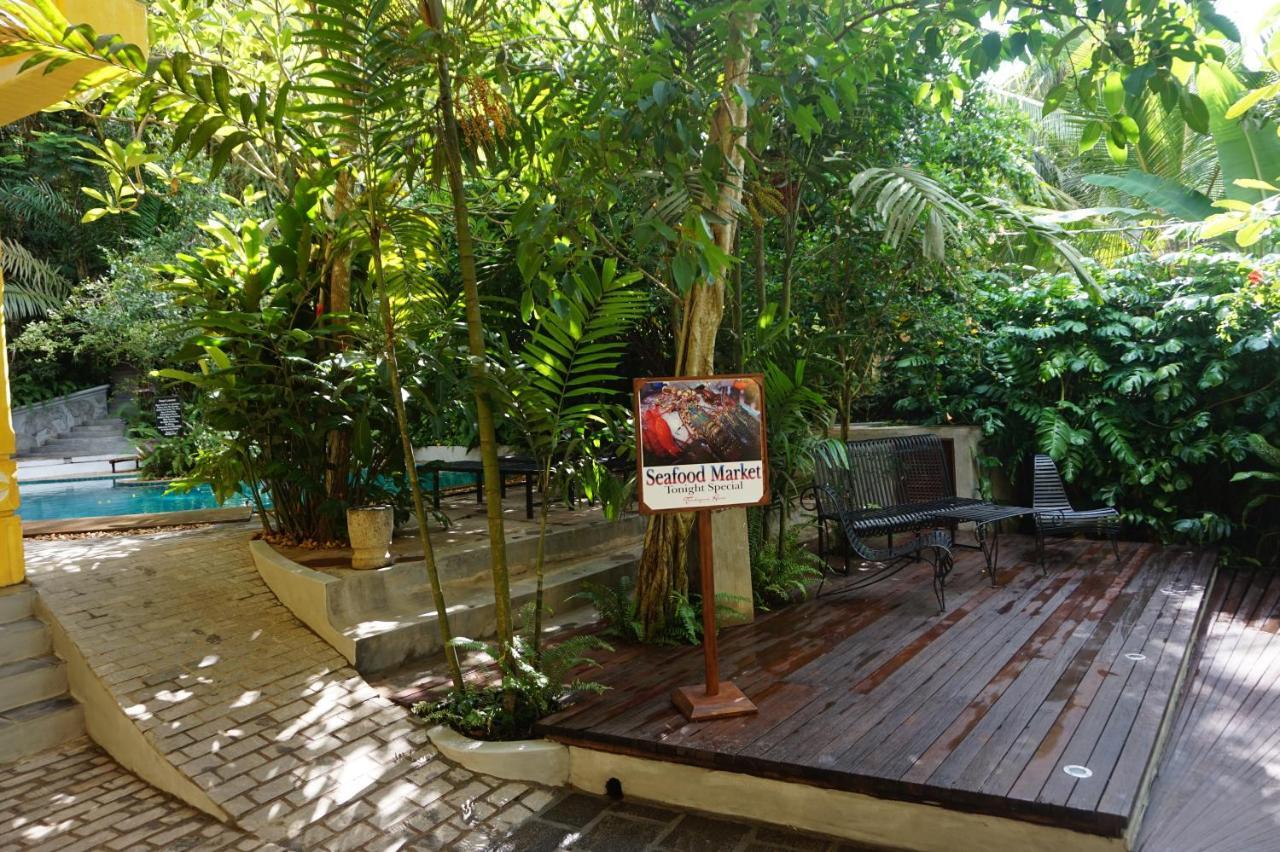 Thambapanni Retreat Hotel Unawatuna Exterior photo